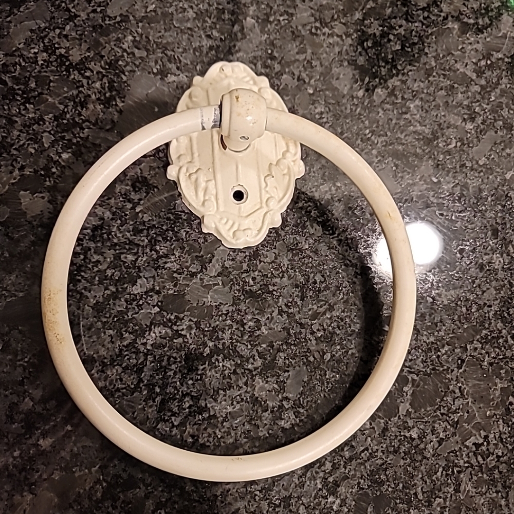 Vintage Cream Wrought- Iron Towel Ring Timeless Craftmanship